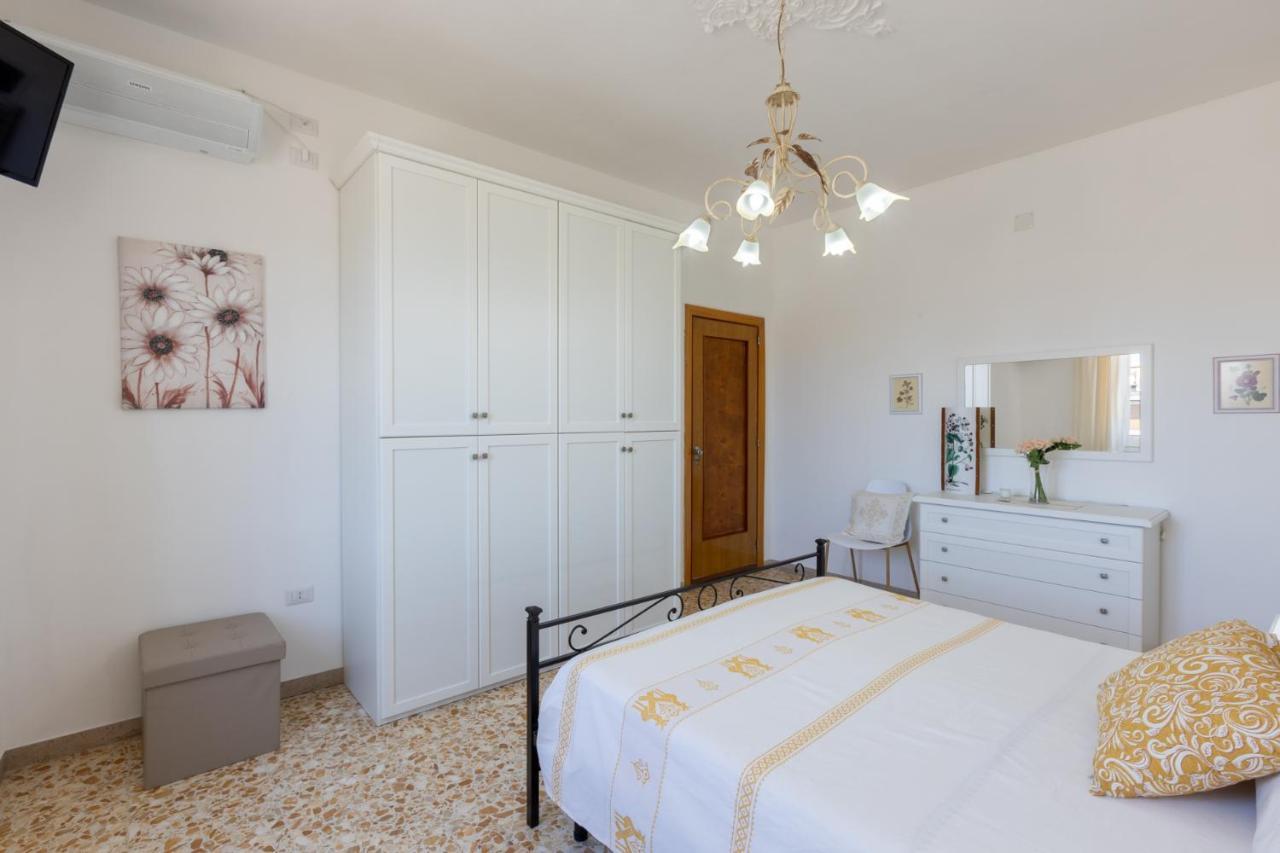 Pintadera B&B Cagliari Bagian luar foto