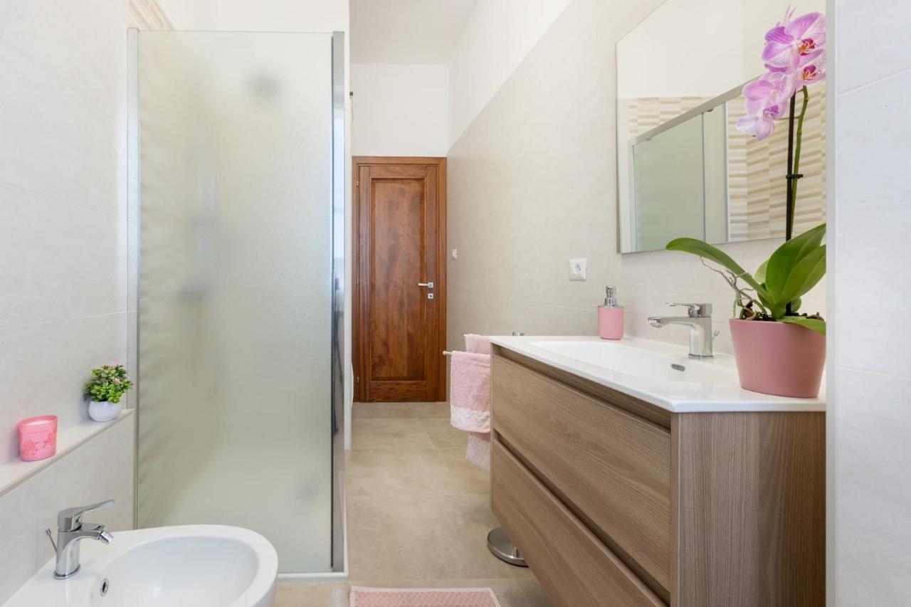 Pintadera B&B Cagliari Bagian luar foto