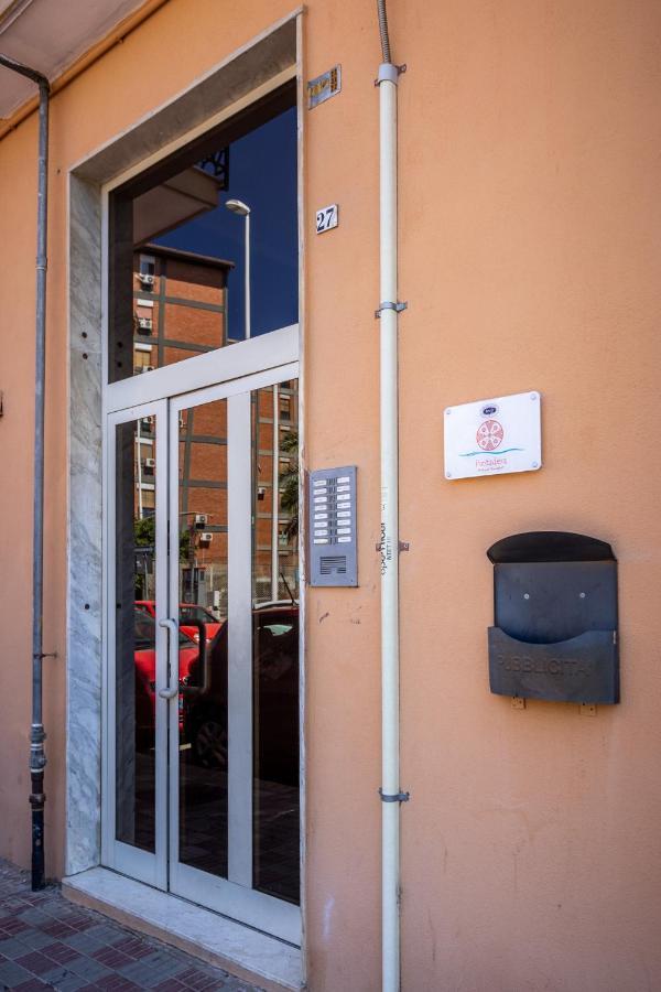 Pintadera B&B Cagliari Bagian luar foto
